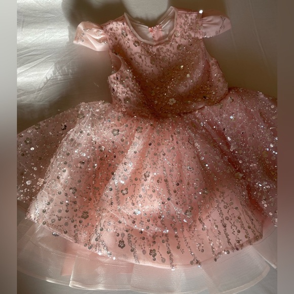 Girl size 4Y Pink Sequin Dress - Picture 12 of 14